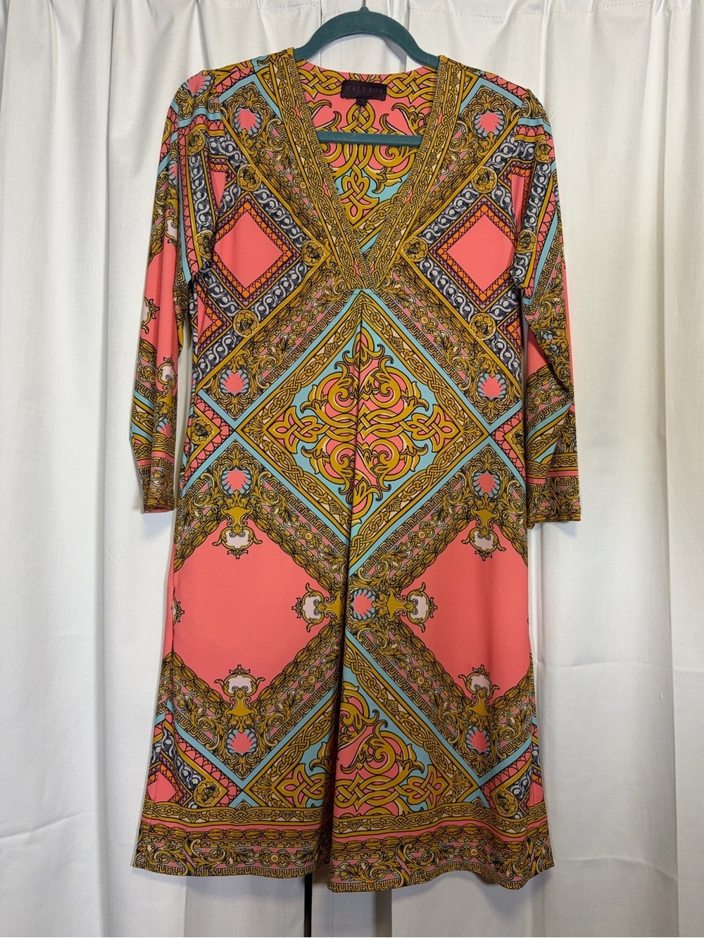 Hale Bob Pink & Gold Baroque Print Knit Jersey V Neck Dress Small. Retail $268